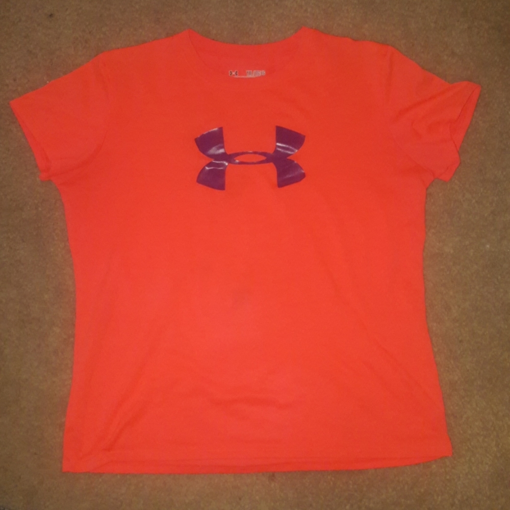 Under armour tee